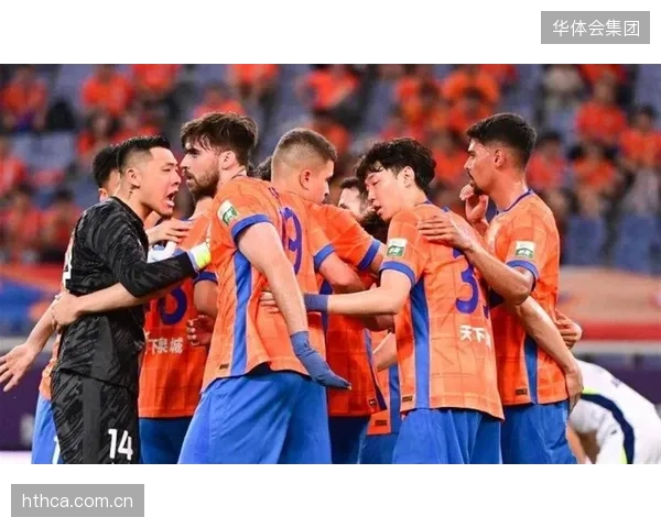 山东泰山面临大规模阵容重组，包括多名主力在内的12名球员合同将在年底到期。